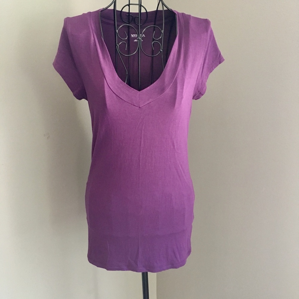 BUNDLE of 3!!! Super soft t shirts